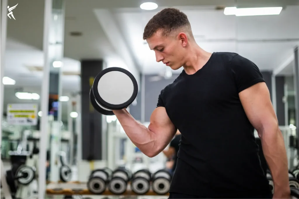 Guide To Best Tricep Workouts Single-Arm Overhead Extension